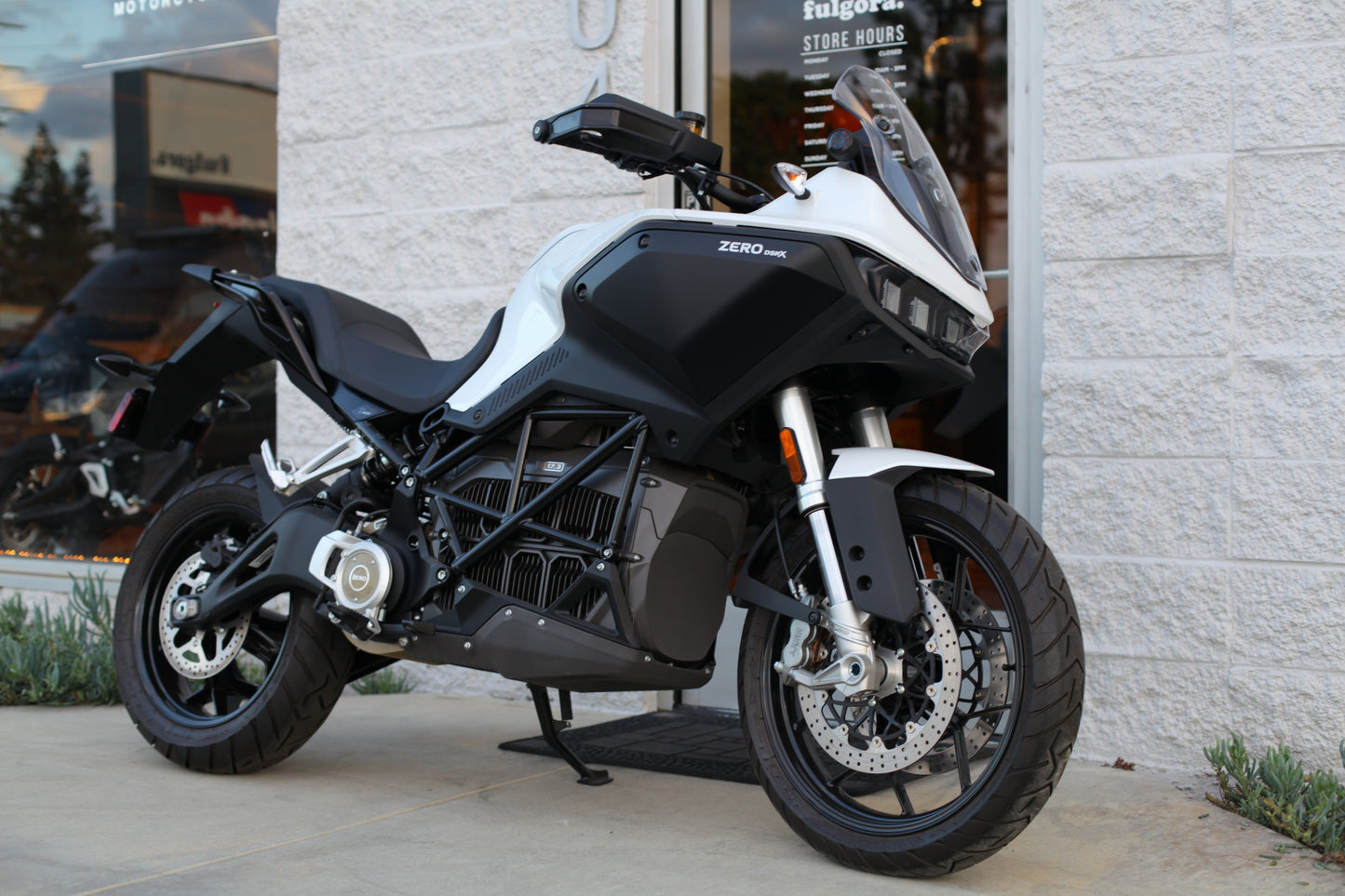2023 Zero DSR/X (ZF 17.3) White Pearl