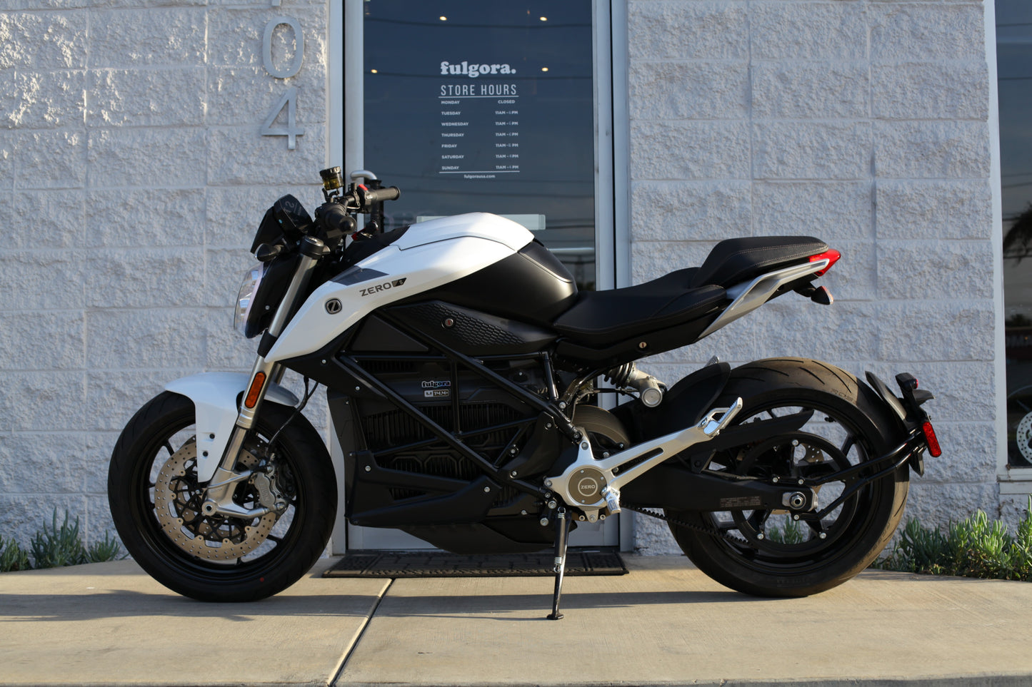 2024 Zero S (ZF 14.4+) White/Silver