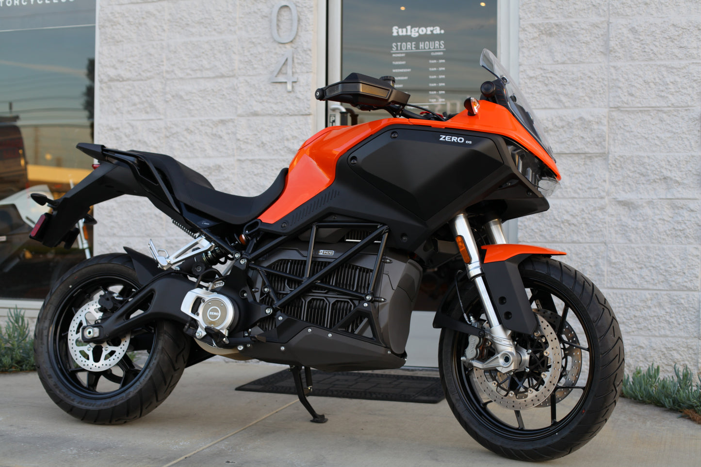 2025 Zero DS (ZF 14.4) Orange