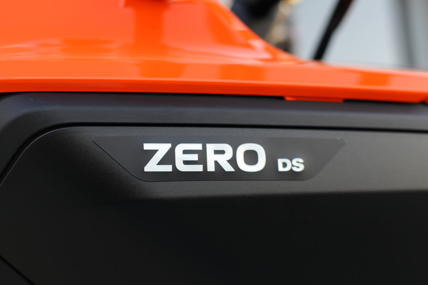 2025 Zero DS (ZF 14.4) Orange