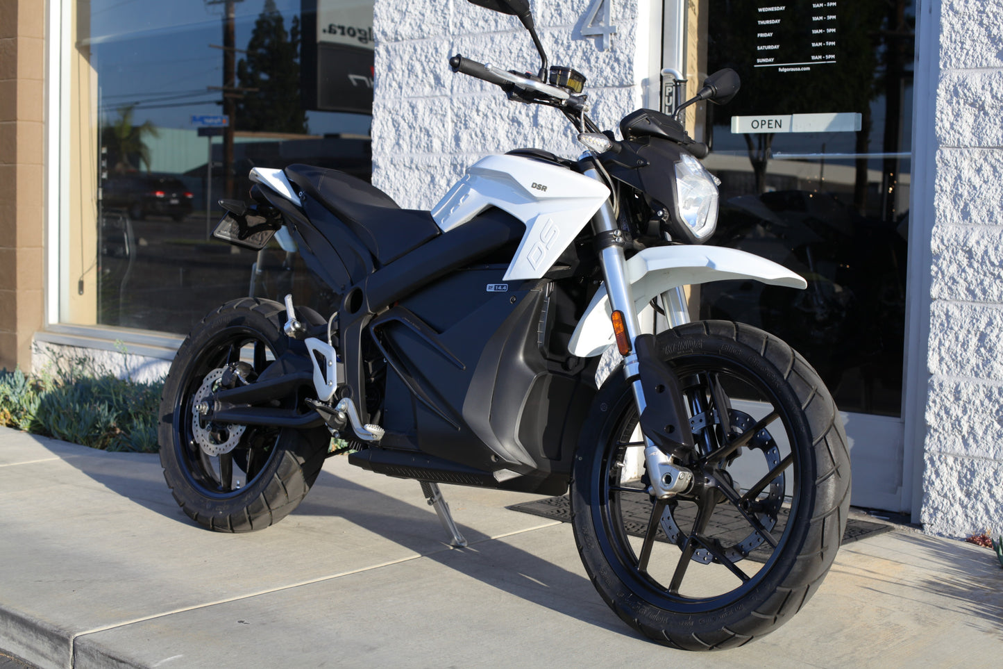 2019 Zero DSR (ZF 14.4)  [PRE-OWNED] $8,490 OBO