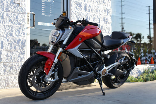 2022 Zero SR/F (ZF 15.6+) Red/Coral [PRE-OWNED] $11,990