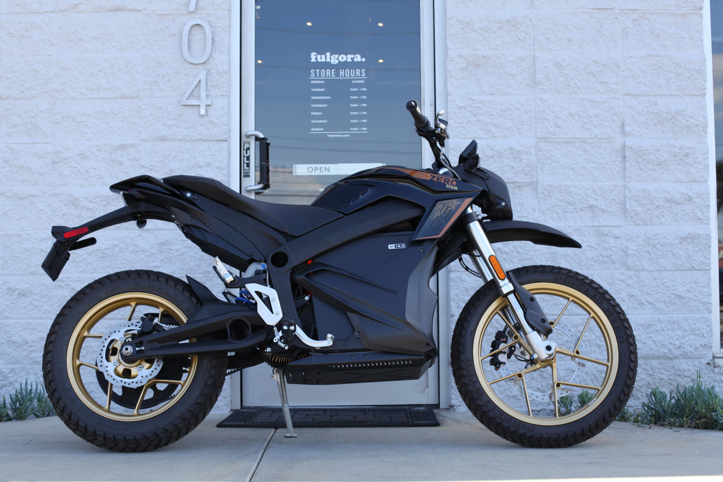 2023 Zero DSR (ZF 14.4) Black $8,990