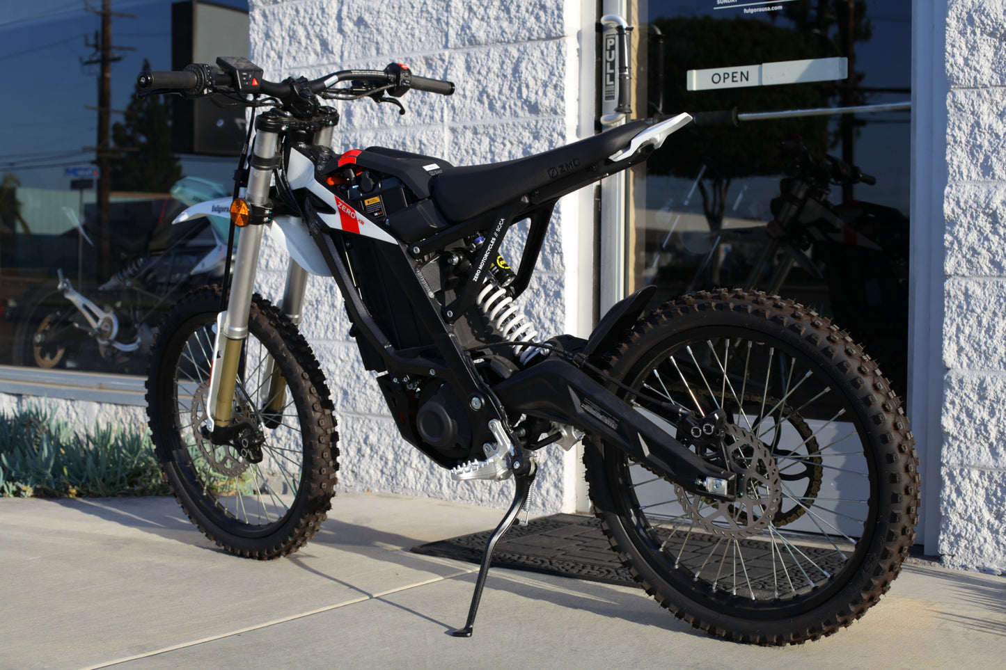 2026 Zero XB [PRE-OWNED] $3,395