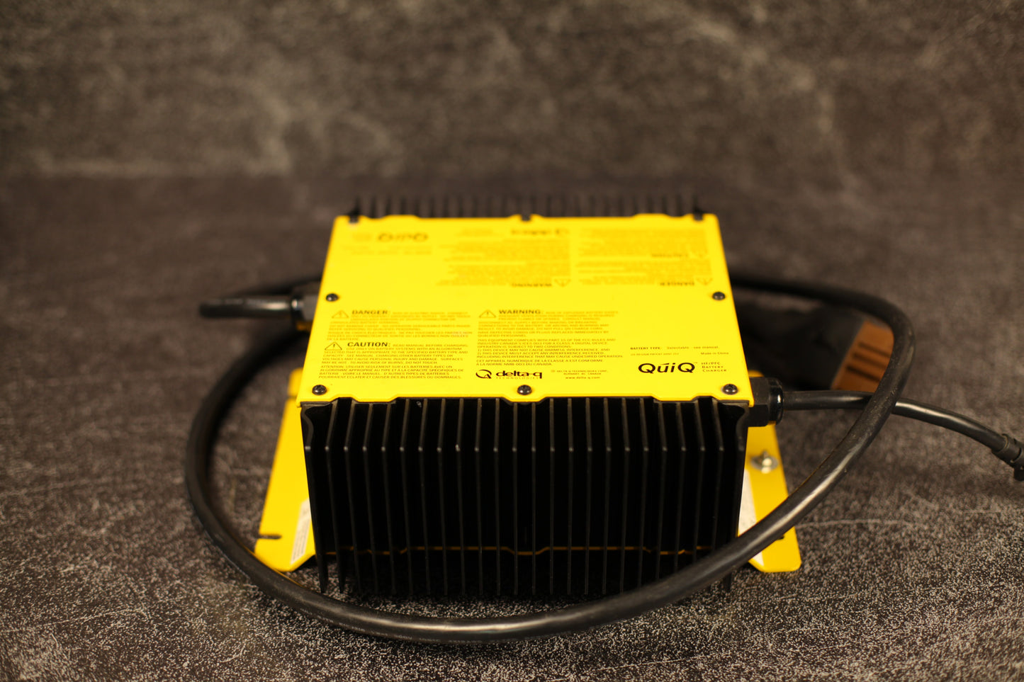 Garage Sale - Quick Charger [OPEN BOX]