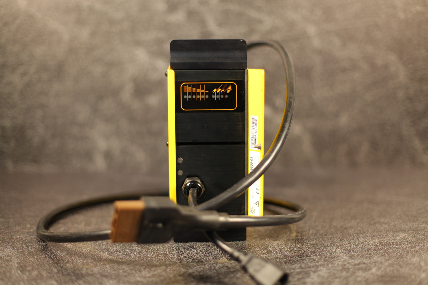 Garage Sale - Quick Charger [OPEN BOX]