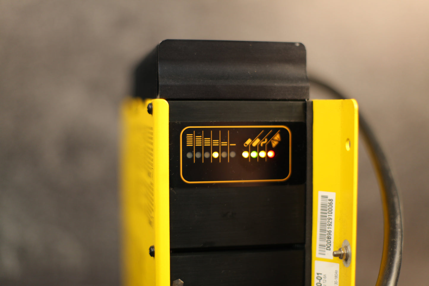 Garage Sale - Quick Charger [OPEN BOX]