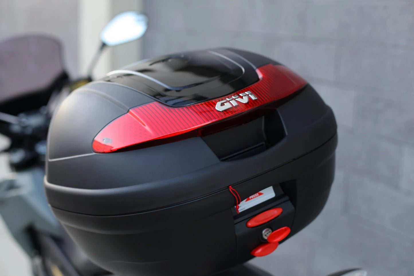 S/SR & DS/DSR Top Rack and Case by GIVI